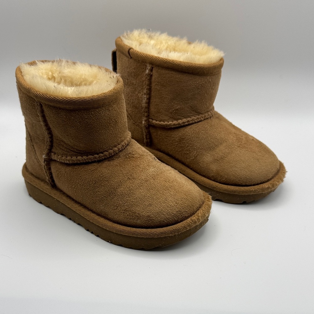 UGG Kids Classic Mini Boot